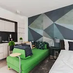 Private Hideaway On Corvin Promenade - 021 شقة