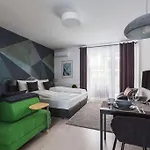 Private Hideaway On Corvin Promenade - 021 شقة بودابست