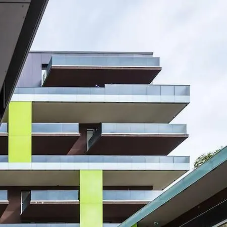 Private Hideaway On Corvin Promenade - 021 Apartman Budapest