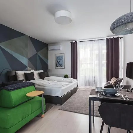 Private Hideaway On Corvin Promenade - 021 Apartman Budapest